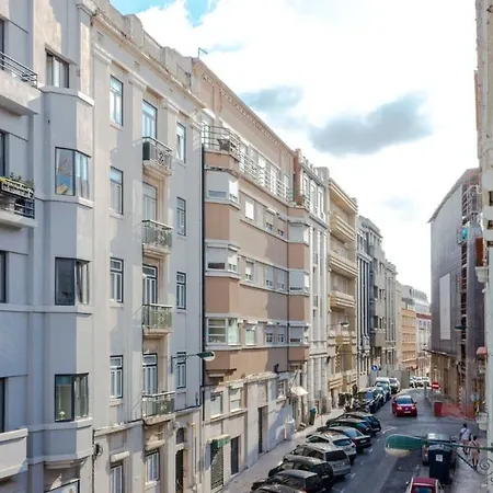 Plum Guide - Facsimile * Lisboa